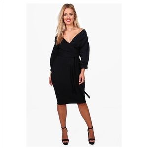Boohoo Plus Black Midi Dress